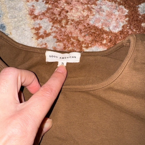 Good American Brown Neutral High Neck Cropped Tank Size 3 Large Gently Used - Picture 3 of 4